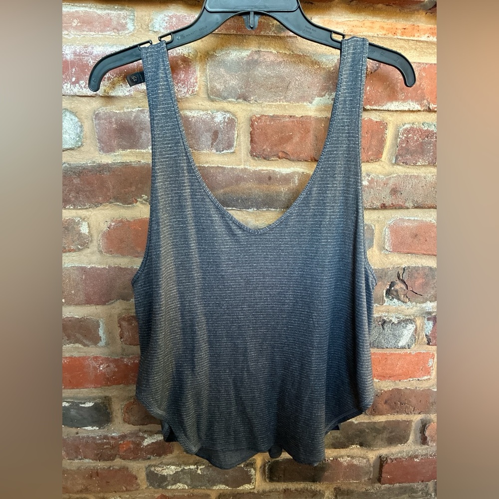 Lululemon Women's Sleeveless Top loose fitting